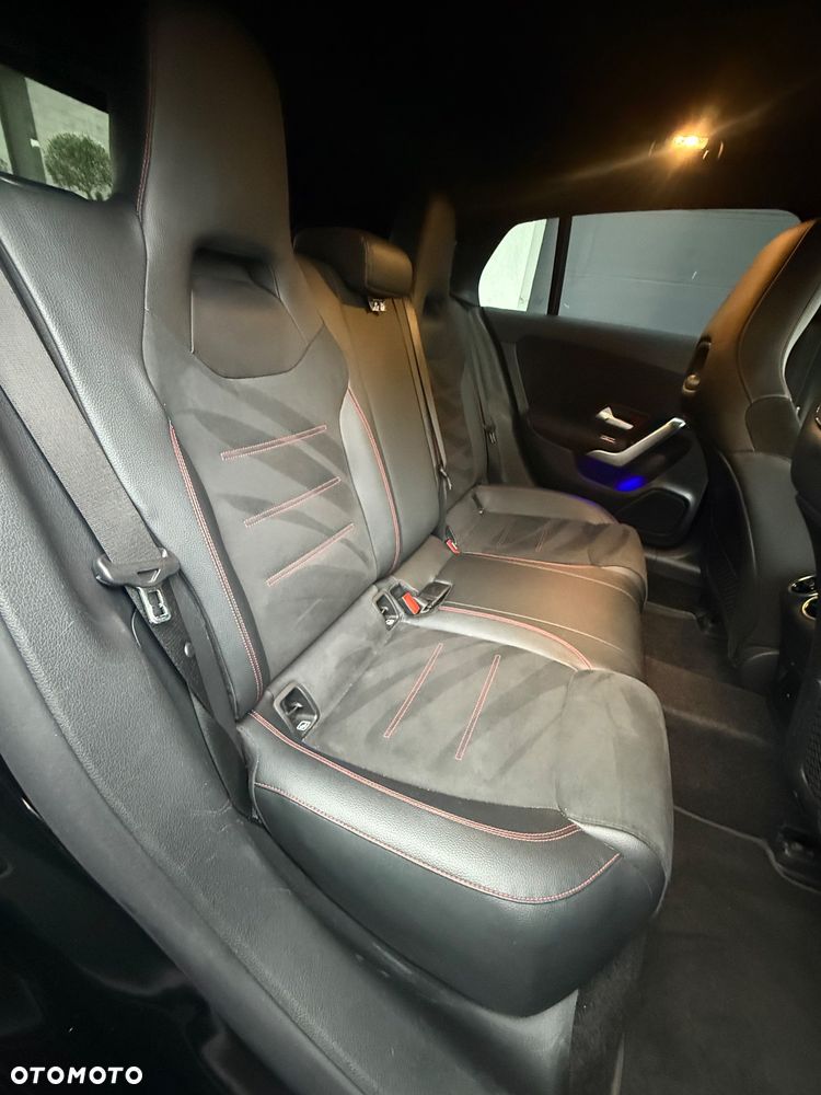 Mercedes-Benz CLA 180 7G-DCT Edition AMG Line - 26