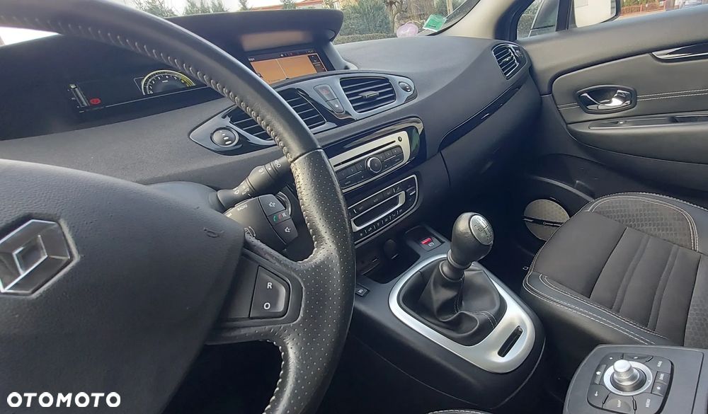 Renault Scenic - 16