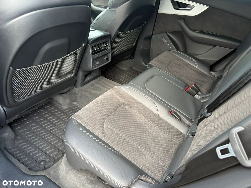 Audi Q8 50 TDI mHEV Quattro Black Edition Tiptronic - 23