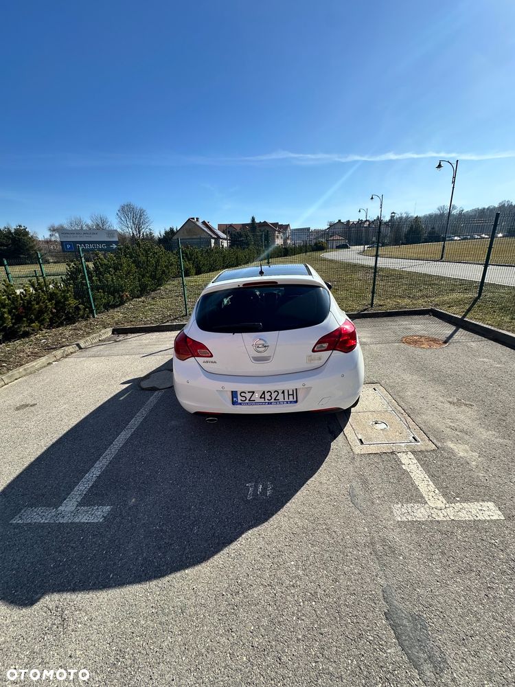 Opel Astra - 11