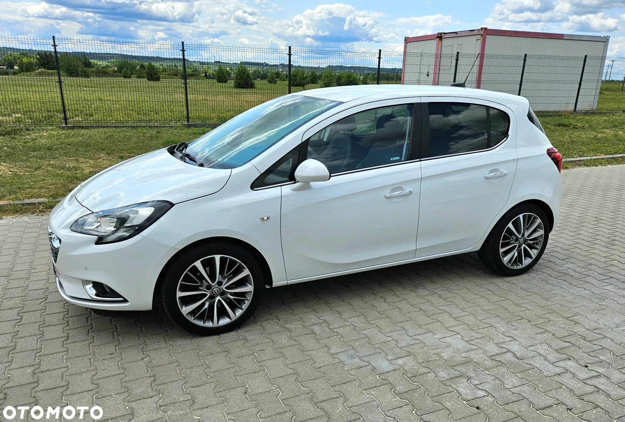 Opel Corsa 1.4 T Cosmo S&S - 27