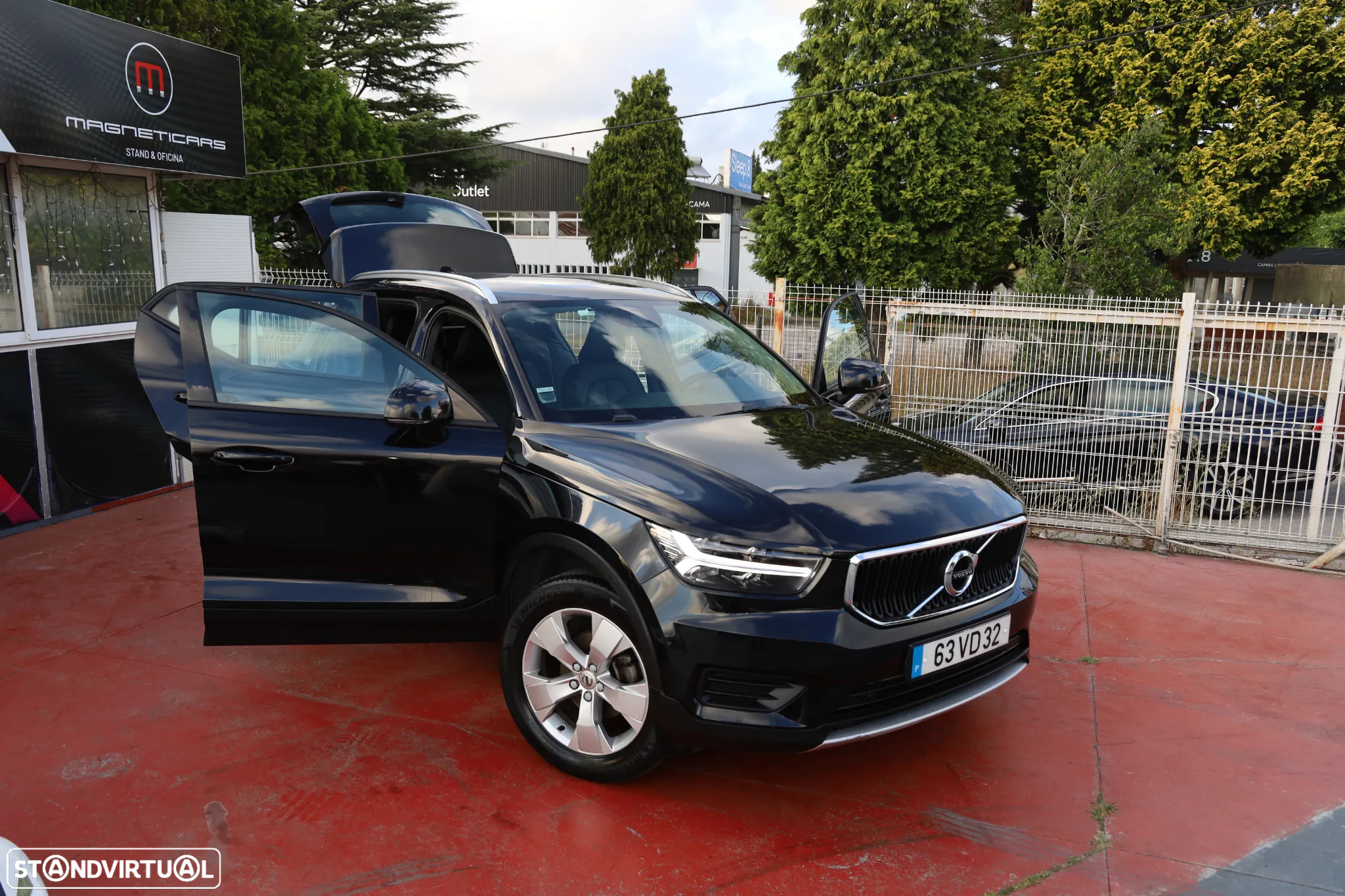 Volvo XC 40 2.0 D3 Momentum Plus - 30