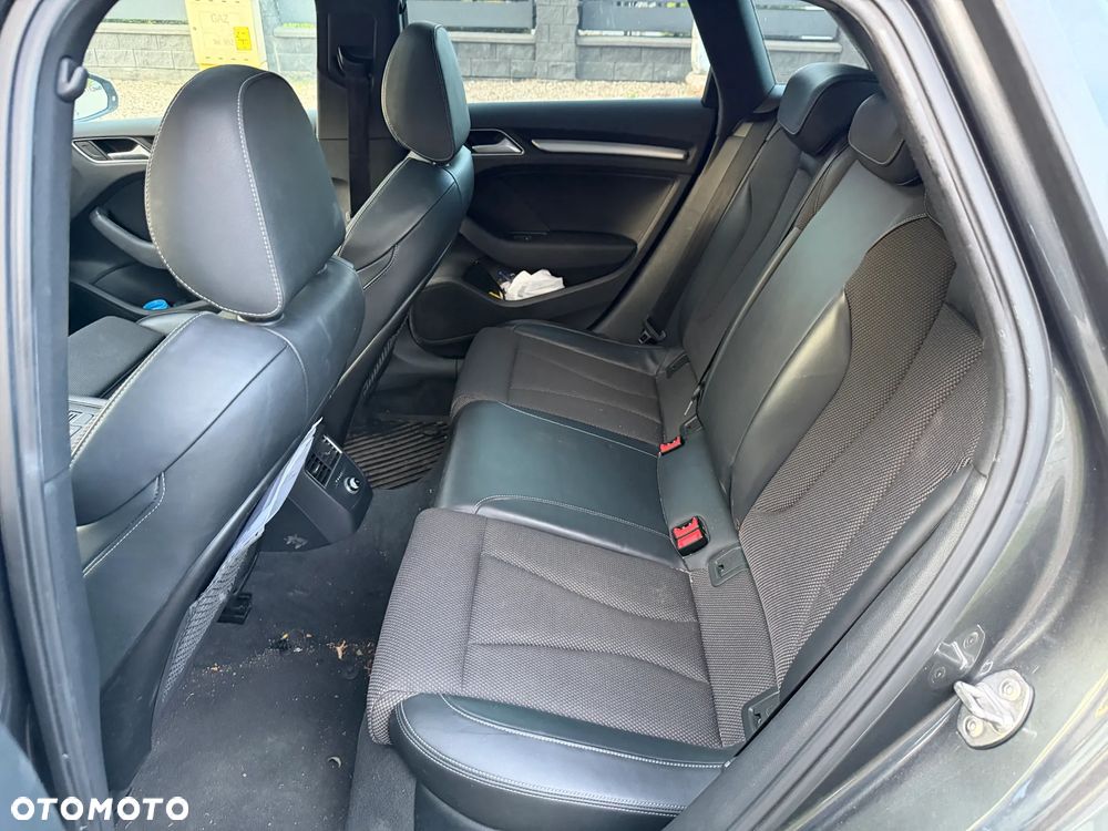 Audi A3 Sportback 1.4 TFSI e-tron S line Sportpaket - 25