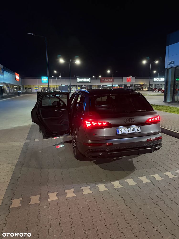 Audi Q7 60 TFSI e PHEV Quattro S Line Tiptr - 9