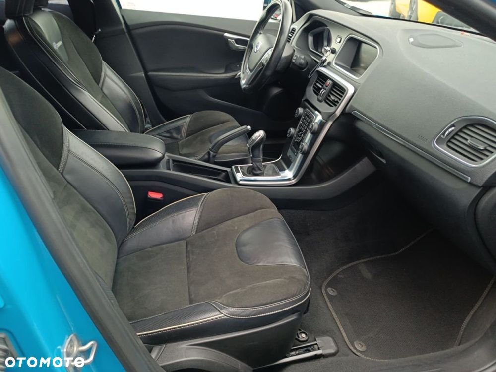 Volvo V40 - 26