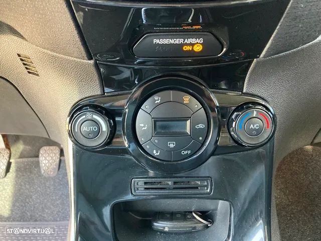 Ford Fiesta 1.5 TDCi Trend - 17