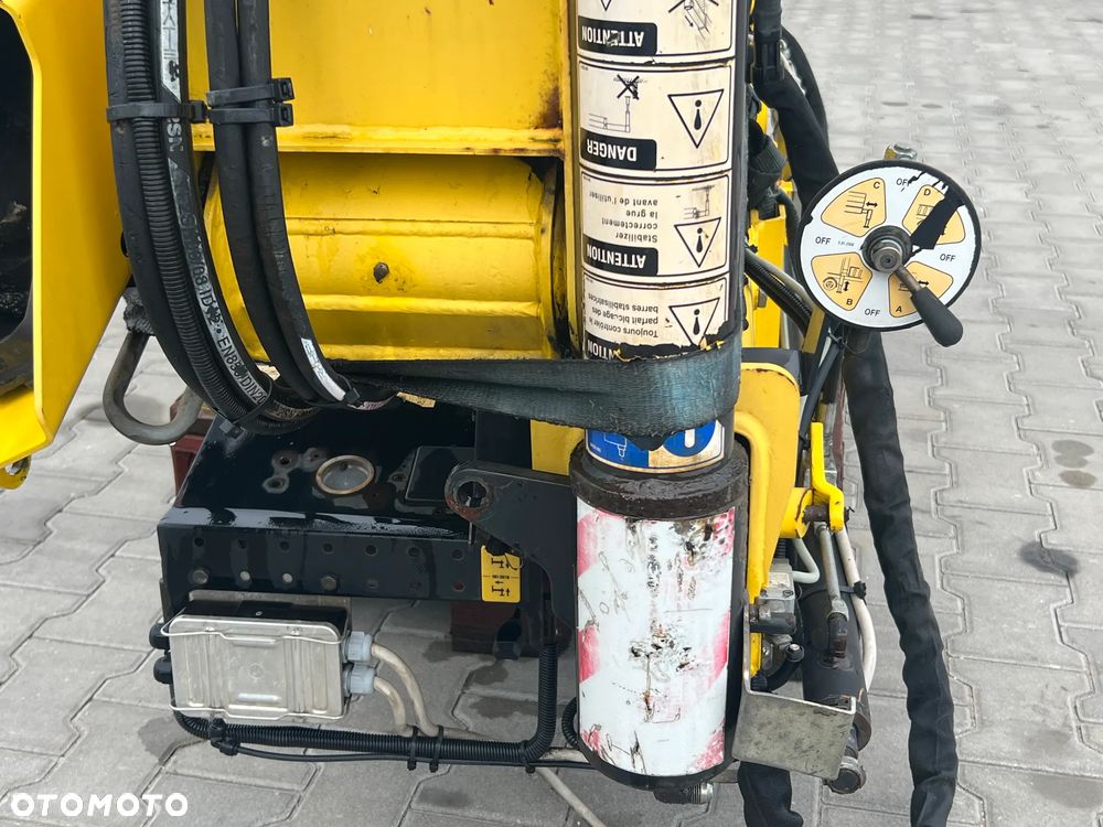 Inny Żuraw HYVA V911 3S - 7