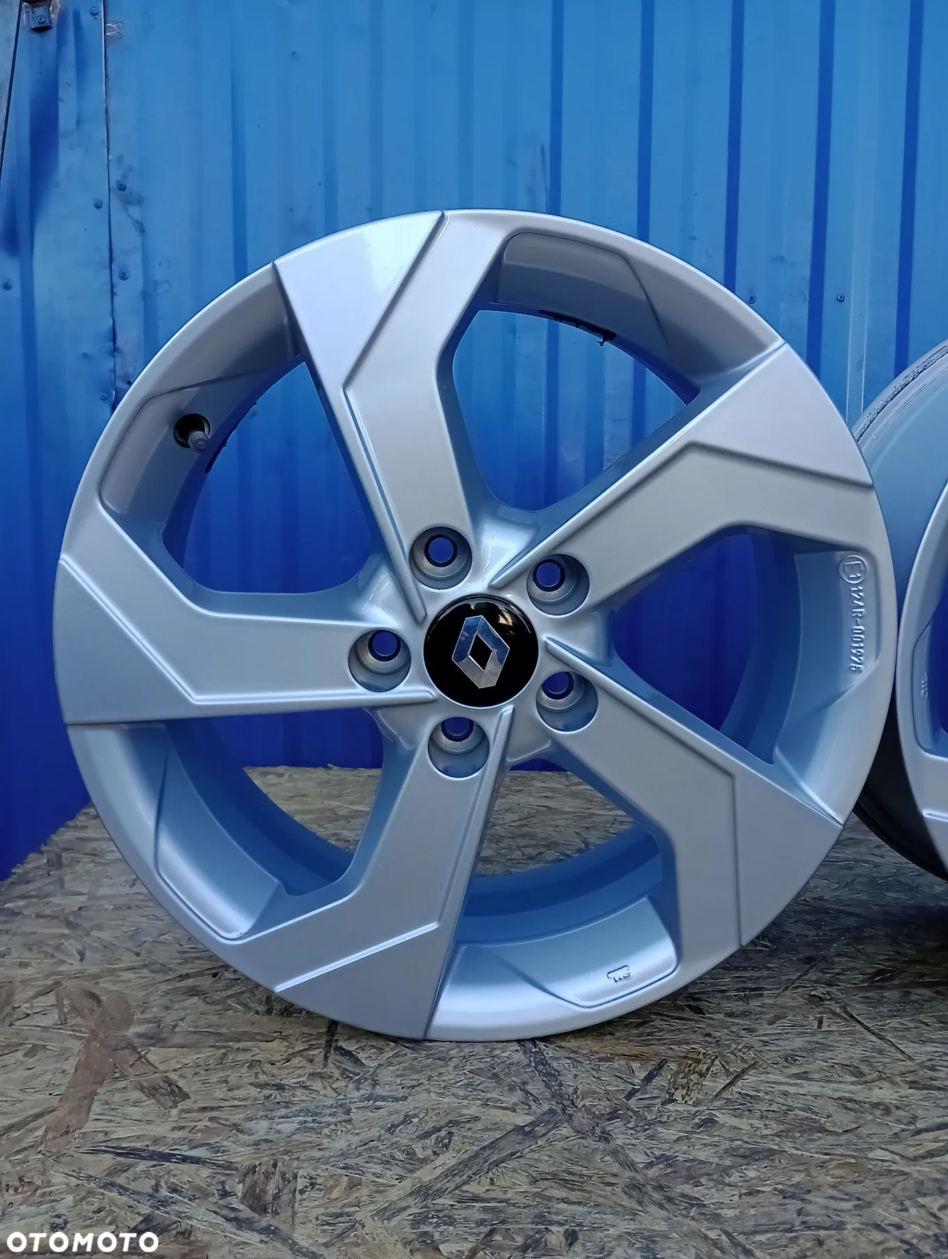 FELGI ALUMINIOWE 5x114 R17 7J ET40 RENAULT AUSTRAL CAPTUR CLIO ESPACE EXPRESS FLUENCE KADJAR KANGOO KOLEOS LAGUNA LATITUDE MEGANE TALISMAN ZOE - 3