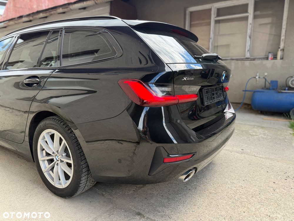 BMW Seria 3 320d xDrive - 30