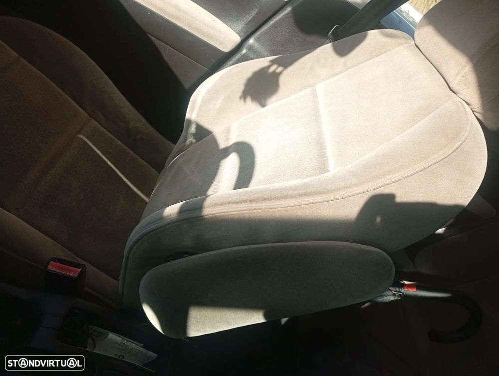 Peugeot 307 1.4 HDi XS Premium - 4