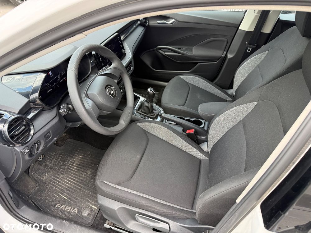 Skoda Fabia 1.0 Ambition - 13