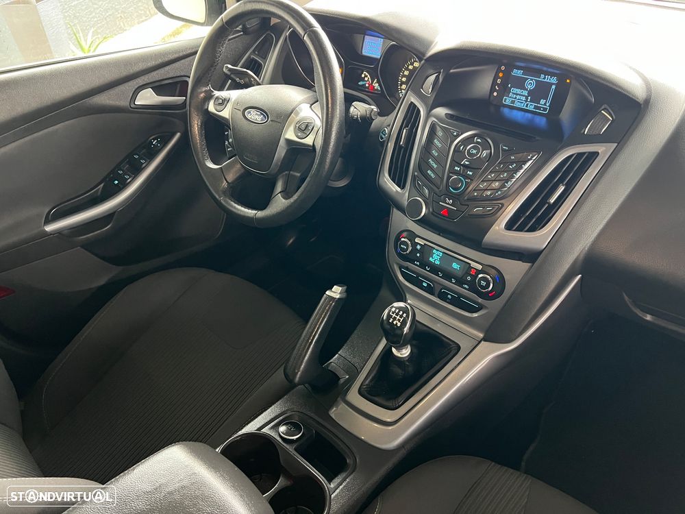 Ford Focus SW 1.6 TDCi Titanium Best - 6