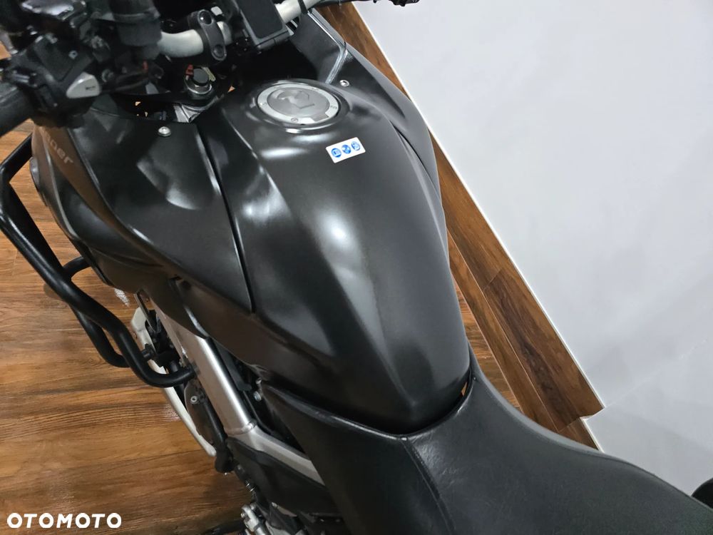 Honda VFR - 36