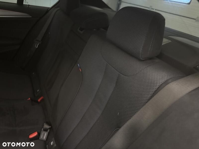 BMW Seria 5 520d xDrive MHEV M Sport sport - 21