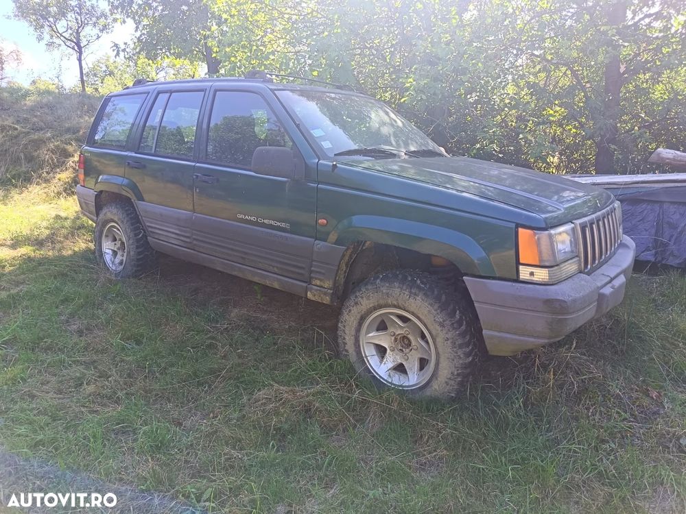 Jeep Grand Cherokee - 1