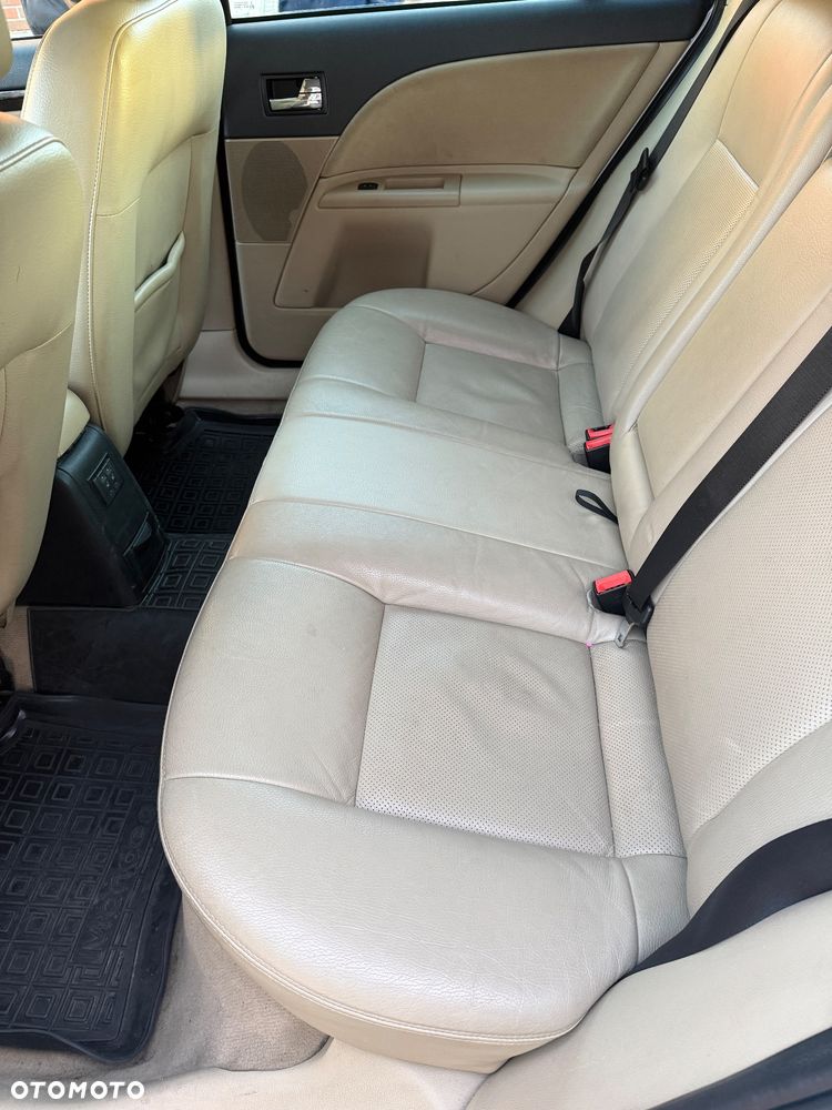 Ford Mondeo 2.2 TDCi Ghia X - 13