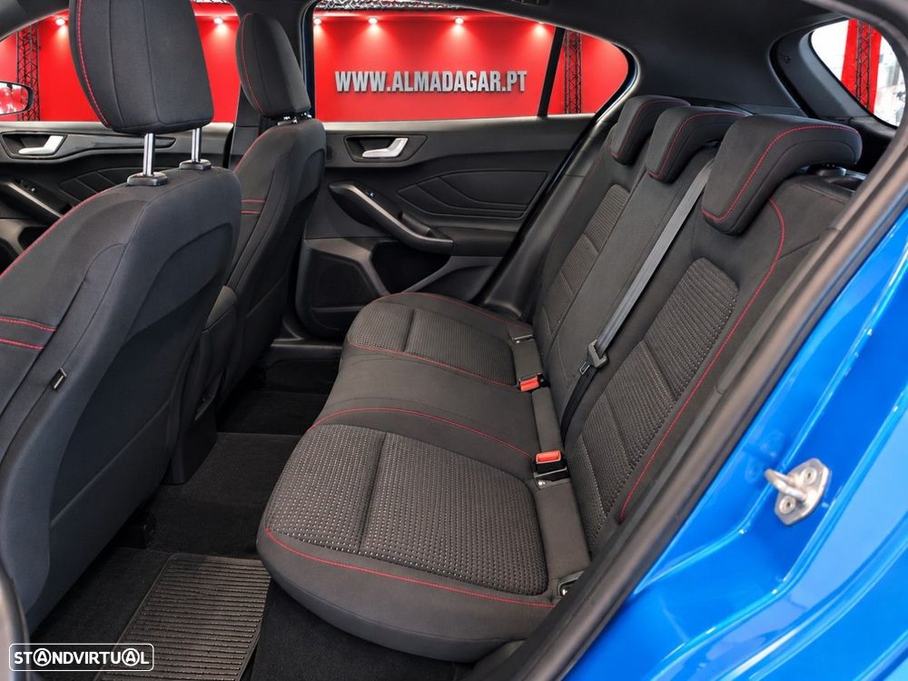Ford Focus 1.0 EcoBoost ST-Line - 14