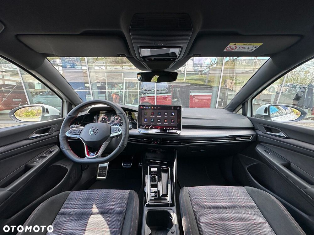 Volkswagen Golf - 16