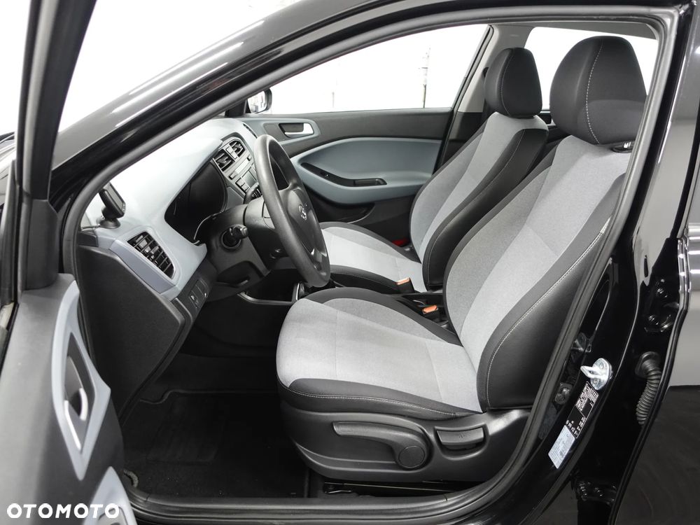 Hyundai i20 1.2 Classic - 21