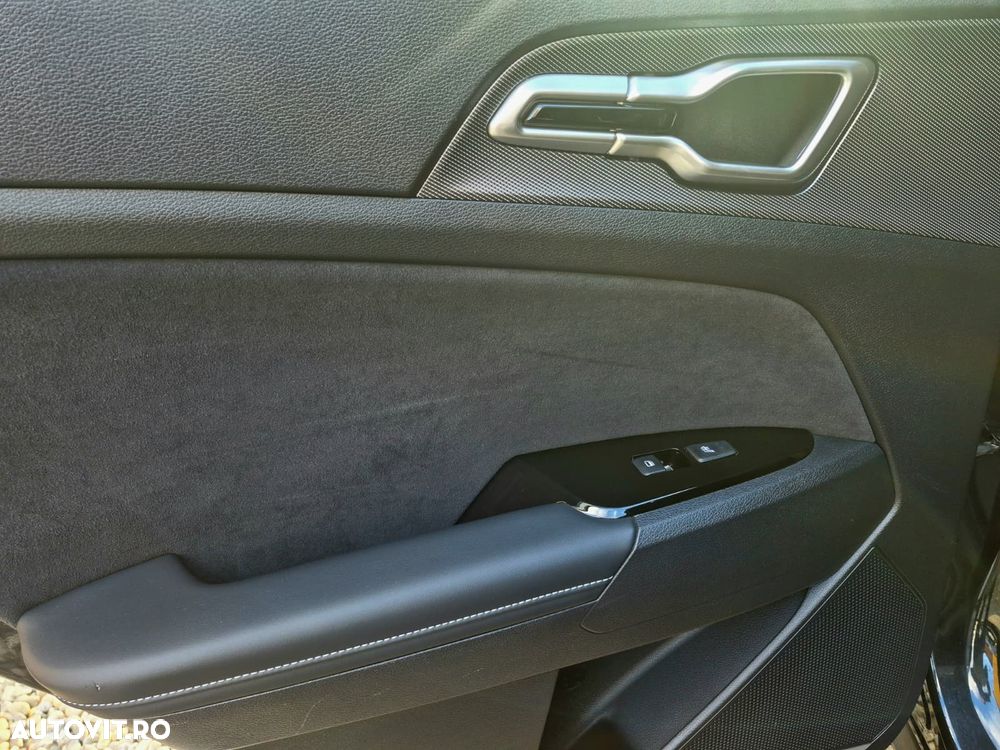 Kia Sportage 1.6T-GDI Hybrid 2WD Aut. GT-Line - 33