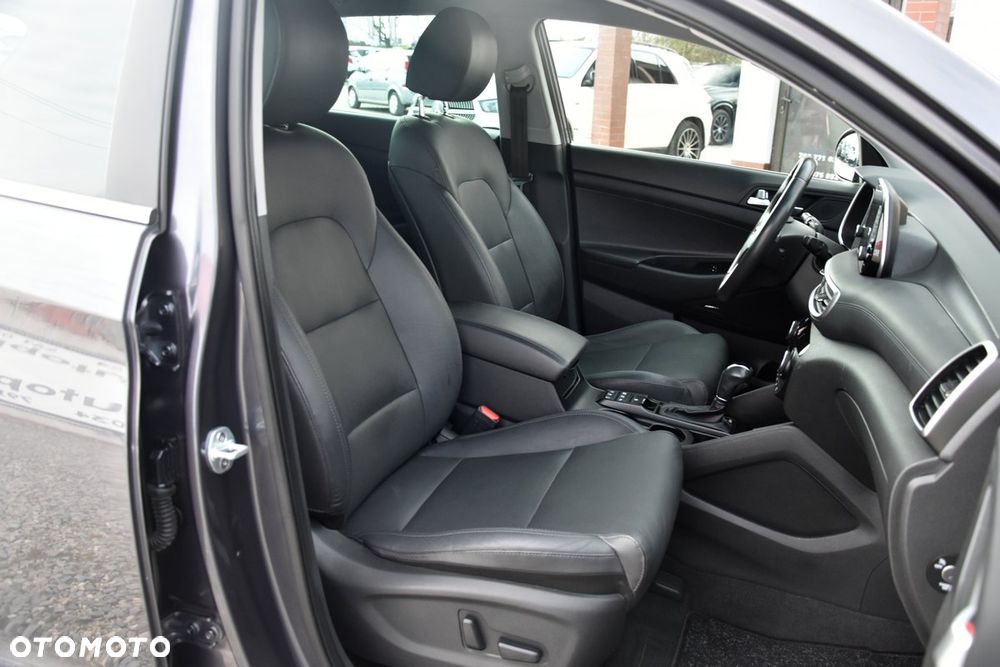 Hyundai Tucson blue 1.6 CRDi 2WD DCT Premium - 24