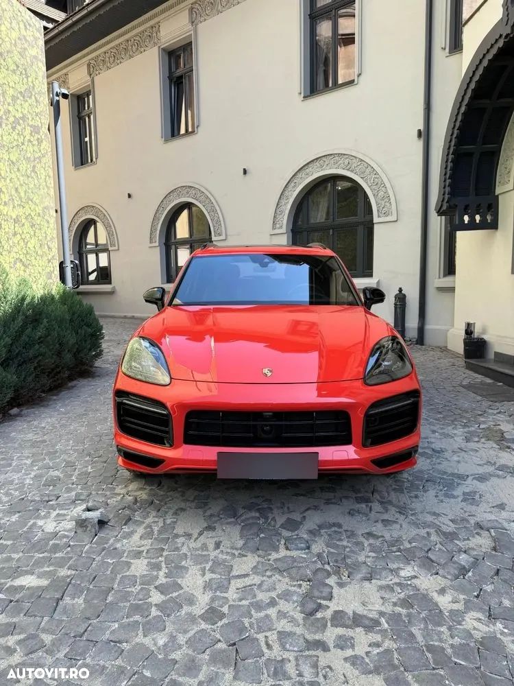 Porsche Cayenne - 2