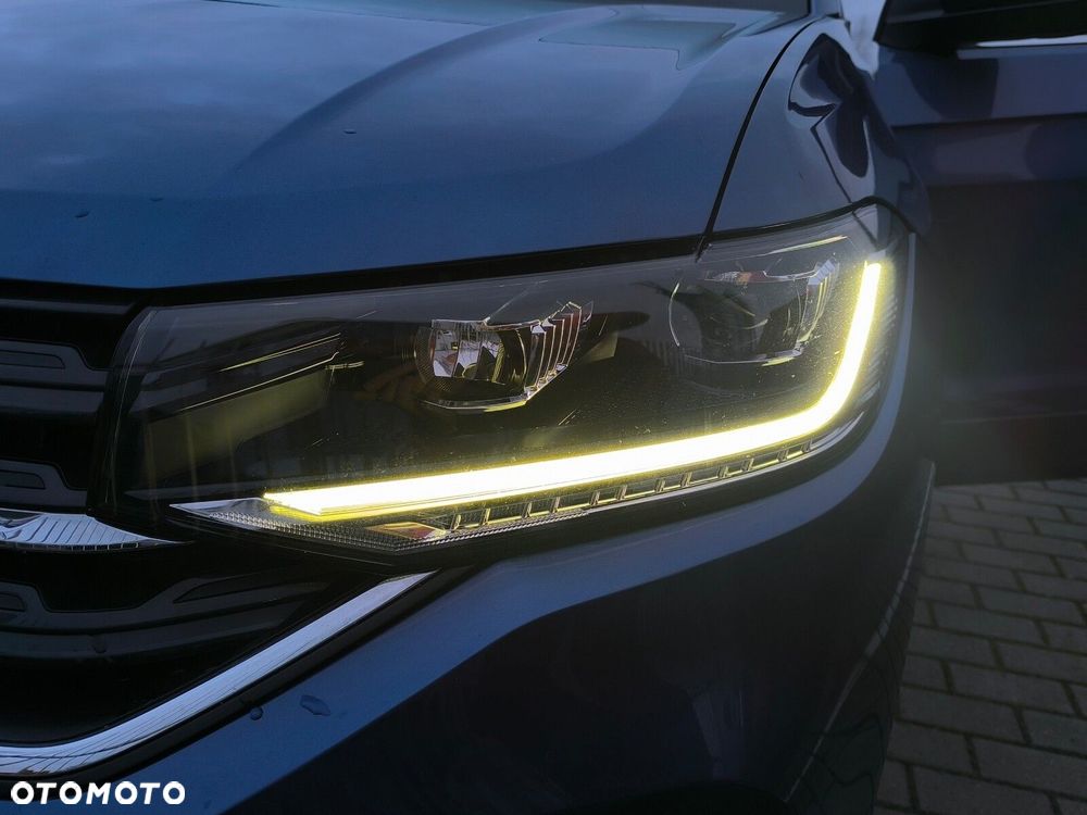 Volkswagen T-Cross - 32