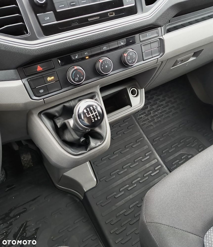 Volkswagen Crafter - 17