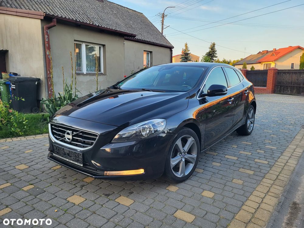Volvo V40 T3 Momentum - 4