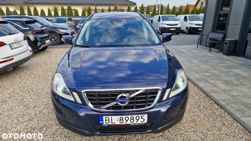 Volvo XC 60 D4 Geartronic Momentum - 4