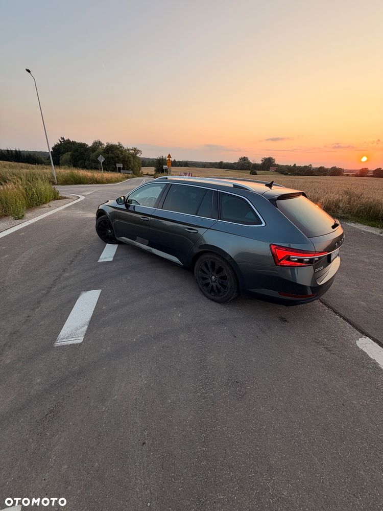 Skoda Superb 2.0 TDI SCR 4x4 Style DSG - 6