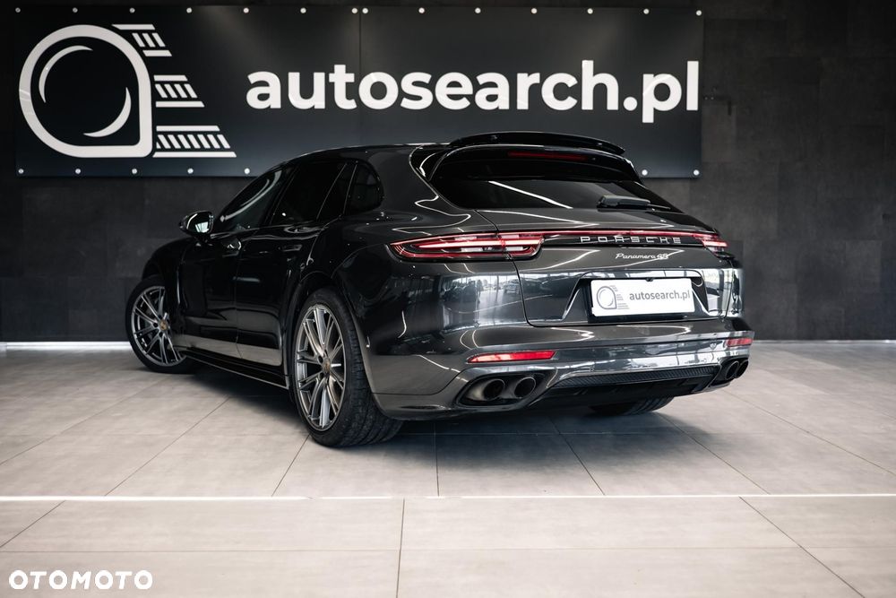 Porsche Panamera 4S - 8