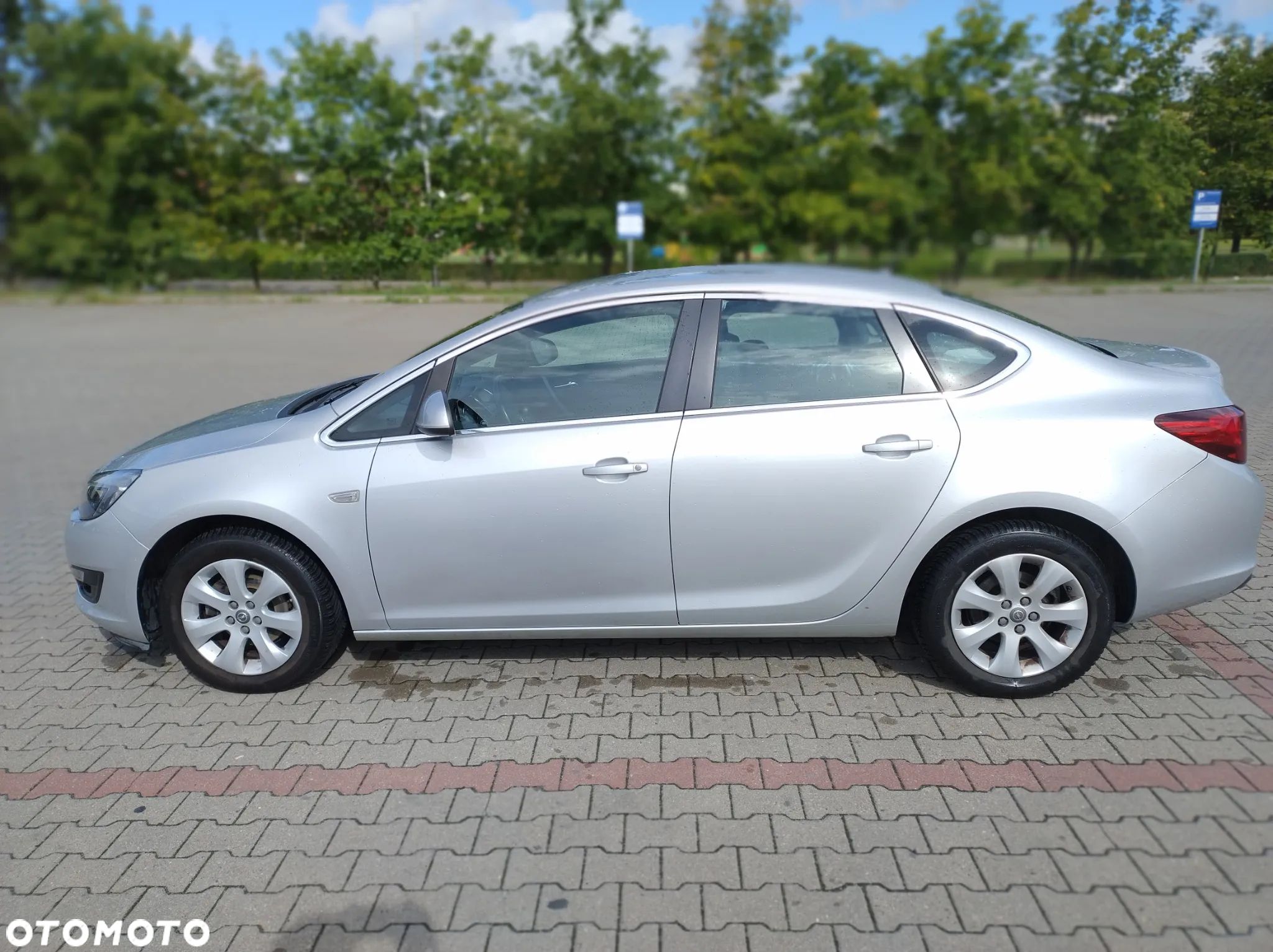 Opel Astra - 1