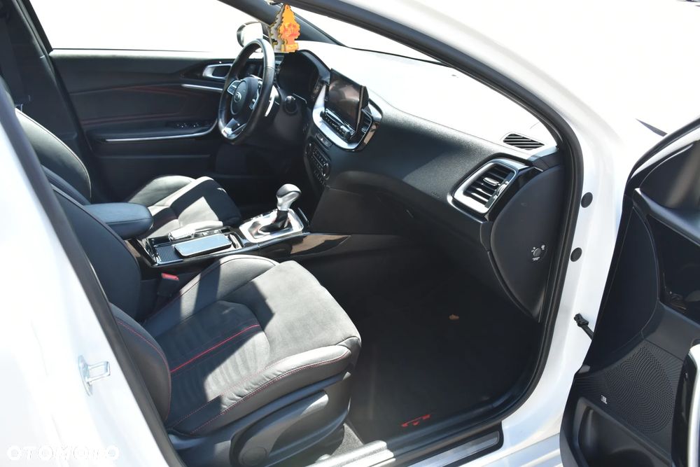 Kia ProCeed 1.6 T-GDI DCT7 OPF GT - 20