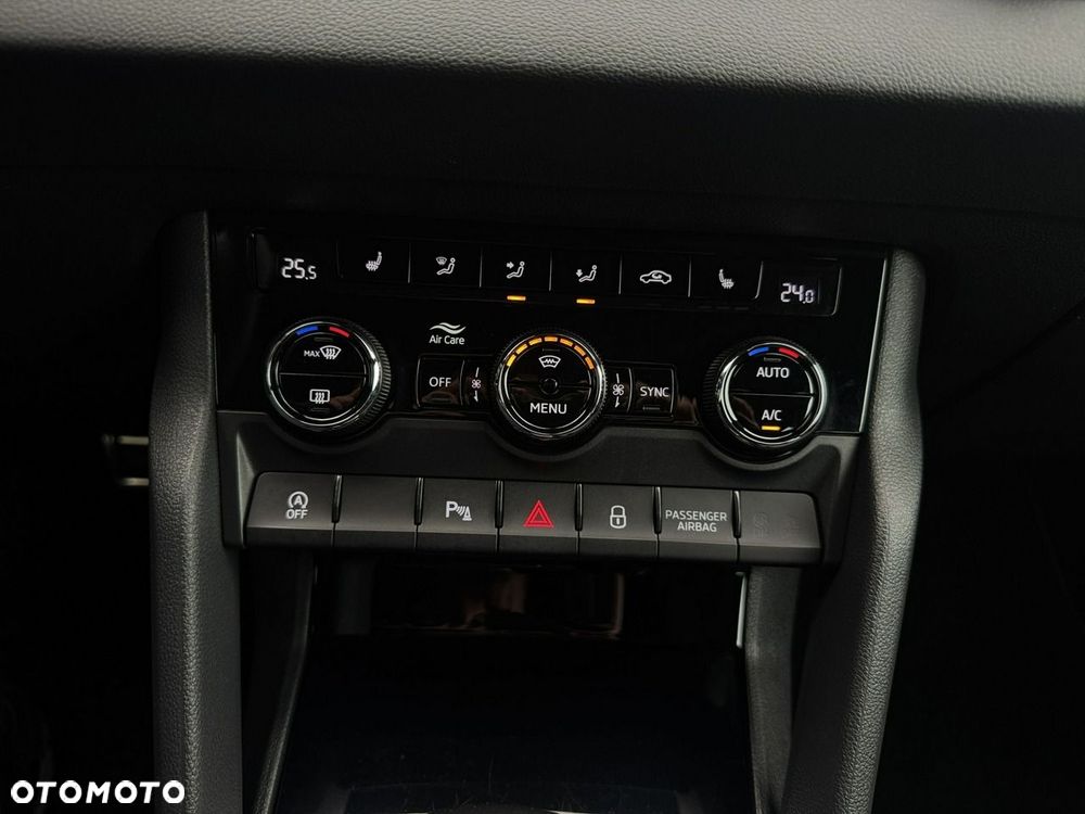 Skoda Karoq 2.0 TSI 4x4 DSG Sportline - 25
