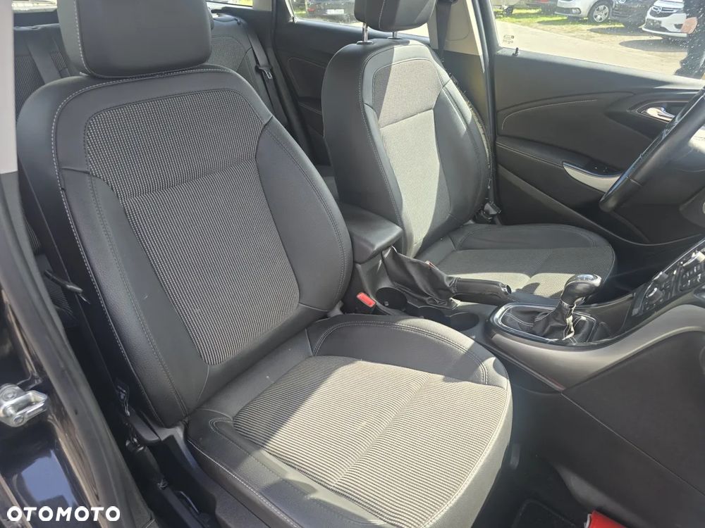 Opel Astra 1.7 CDTI DPF Cosmo - 15