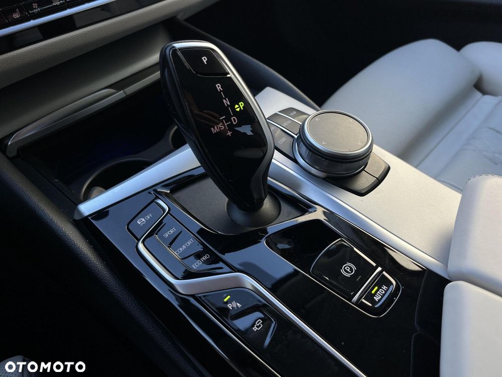 BMW Seria 5 - 30