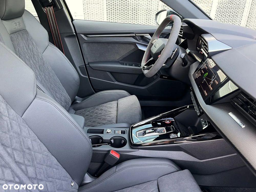 Audi RS3 Sportback - 11