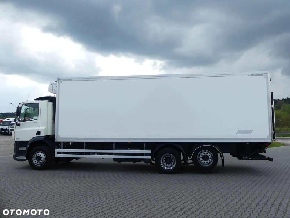 DAF CF 370 / 6x2 / CHŁODNIA 8.25 + WINDA / EURO 6 / 330 TYS KM / - 3