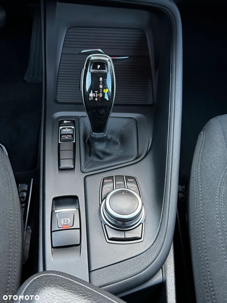 BMW X1 sDrive18i - 27