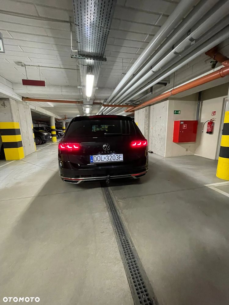 Volkswagen Passat Variant 2.0 TDI Business DSG - 14