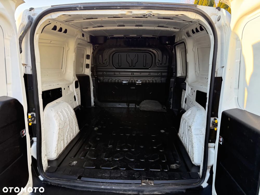 Fiat DOBLO MAXI PIERWSZY WŁAŚCICIEL SALON PL - 8