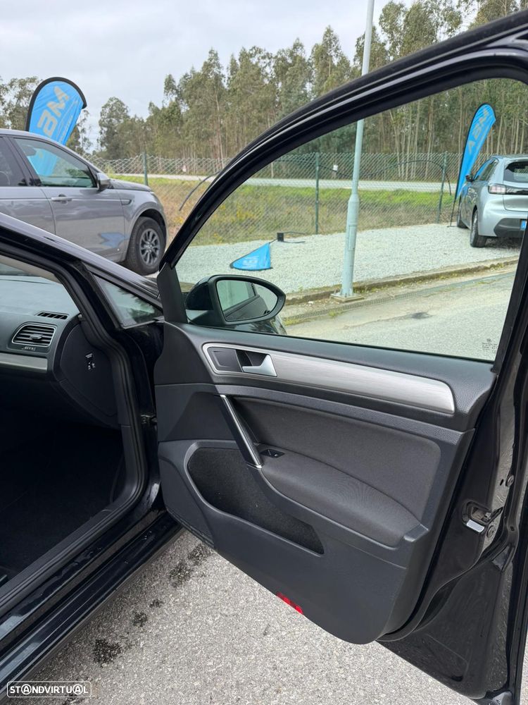 VW Golf Variant - 13