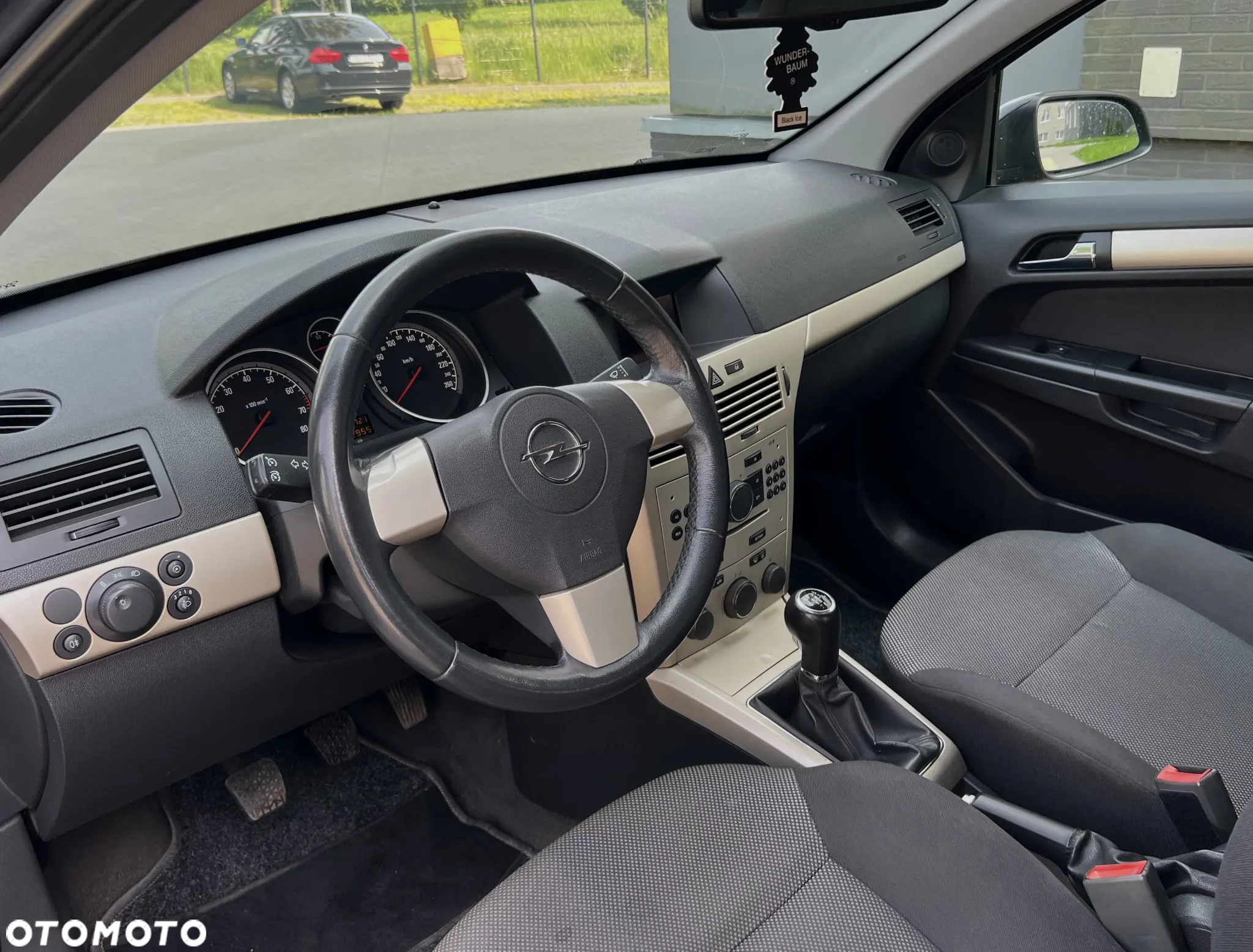 Opel Astra III 1.4 Cosmo - 11