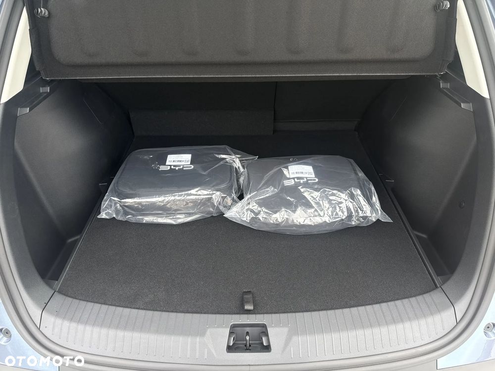 BYD Sealion 5 - 29