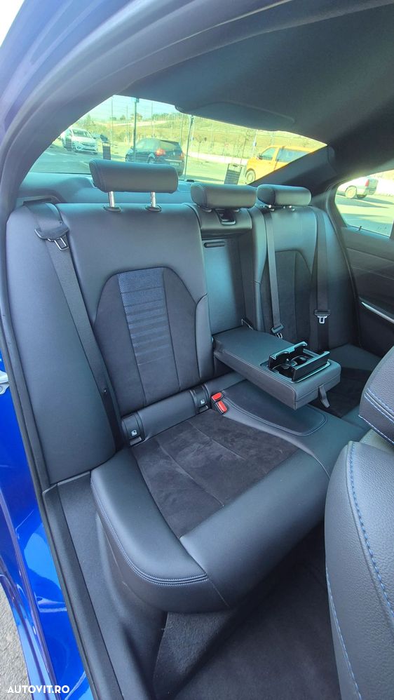 BMW Seria 3 318d Aut. Edition M Sport Shadow - 13