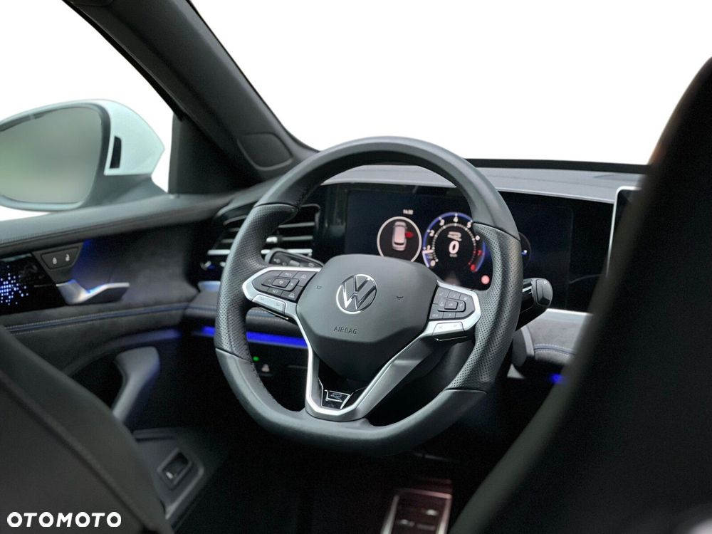 Volkswagen Passat - 25