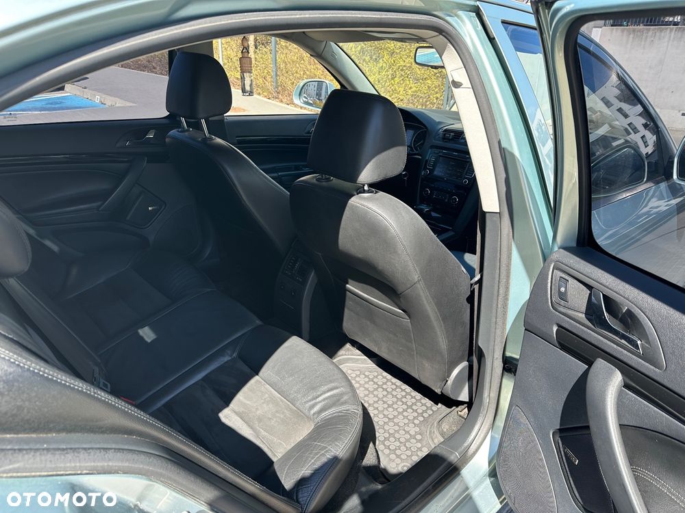 Skoda Octavia 2.0 TDI DPF DSG Laurin & Klement - 15