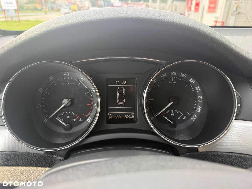 Skoda Superb 1.8 TSI Elegance DSG - 21