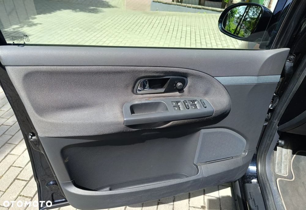 Volkswagen Sharan 1.8T Highline Tiptr - 11